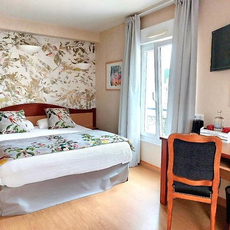 Logis Hotel & Restaurant Des Lacs Celles-sur-Plaine 외부 사진