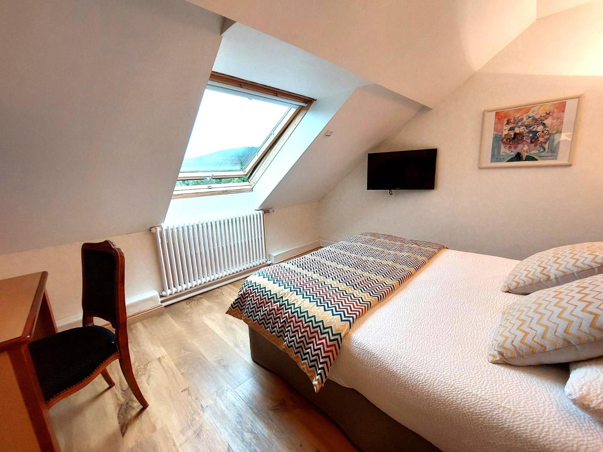 Logis Hotel & Restaurant Des Lacs Celles-sur-Plaine 외부 사진